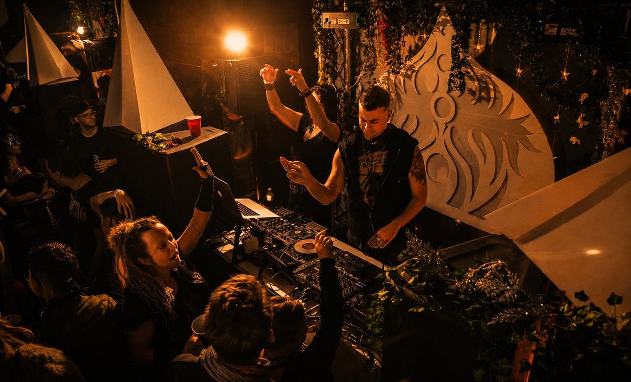 Wide view of the warehouse room mid-set